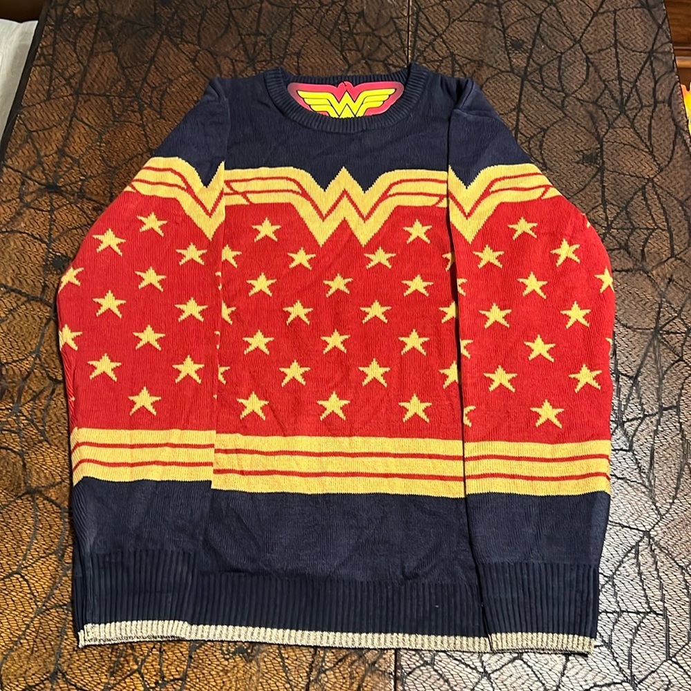 NWT Wonder Woman Sweater